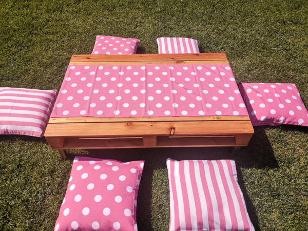 Table Runners - Image 9